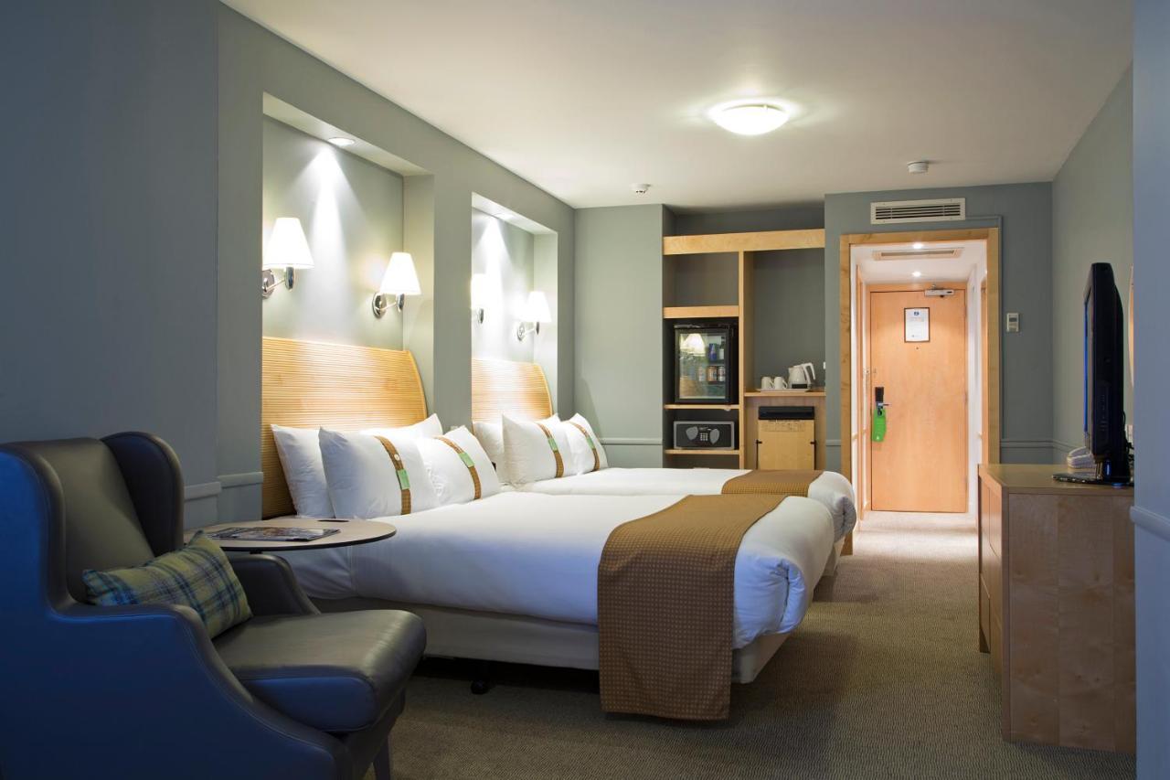 Holiday Inn Guildford By Ihg Екстериор снимка