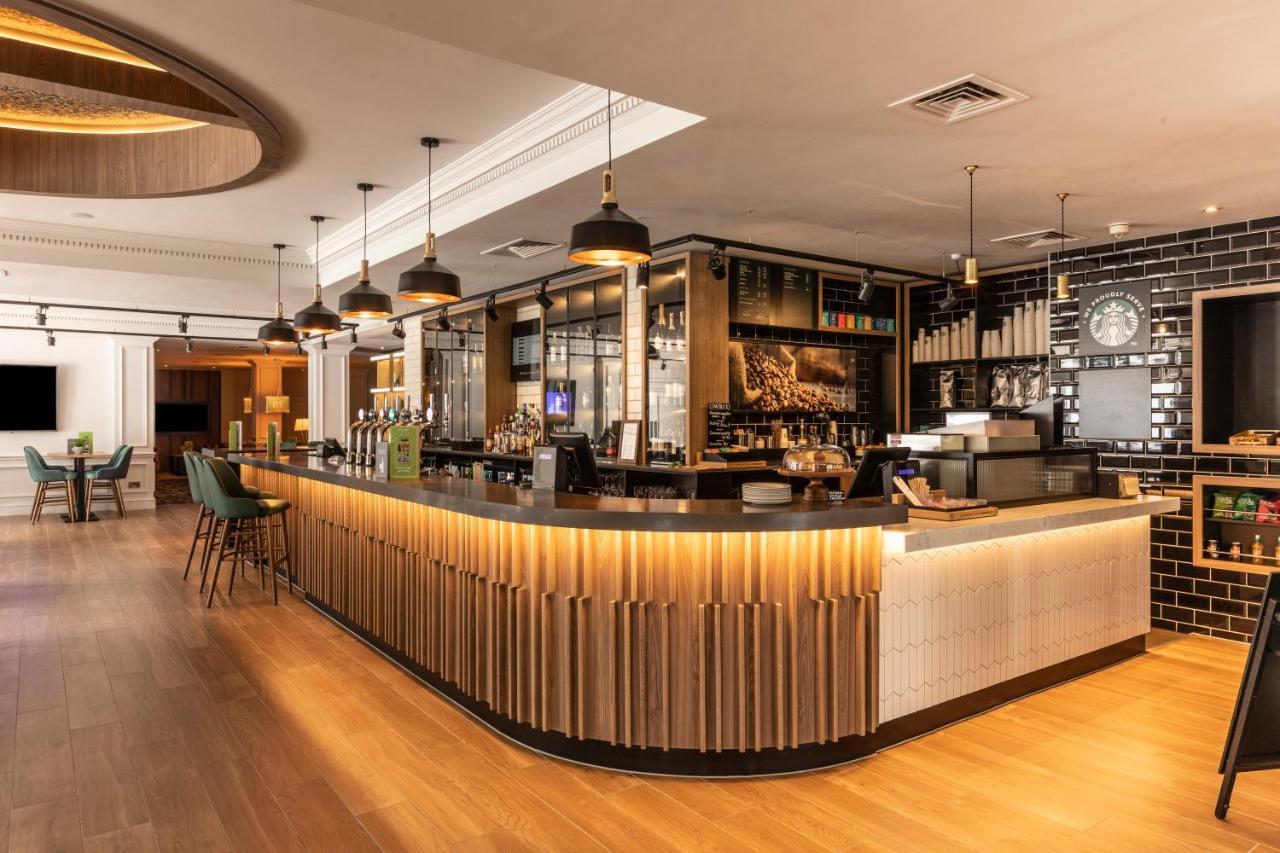 Holiday Inn Guildford By Ihg Екстериор снимка